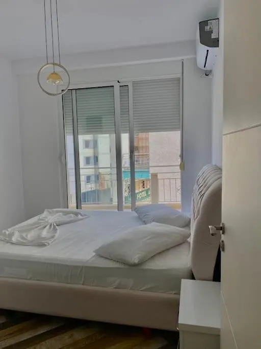 Apartment In Vlore 0*,